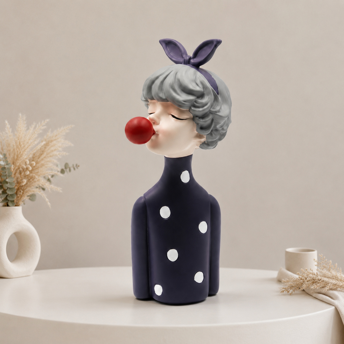 Nordic Bubble Gum Girl Resin F - огляд і ціна Vanity Home Decor